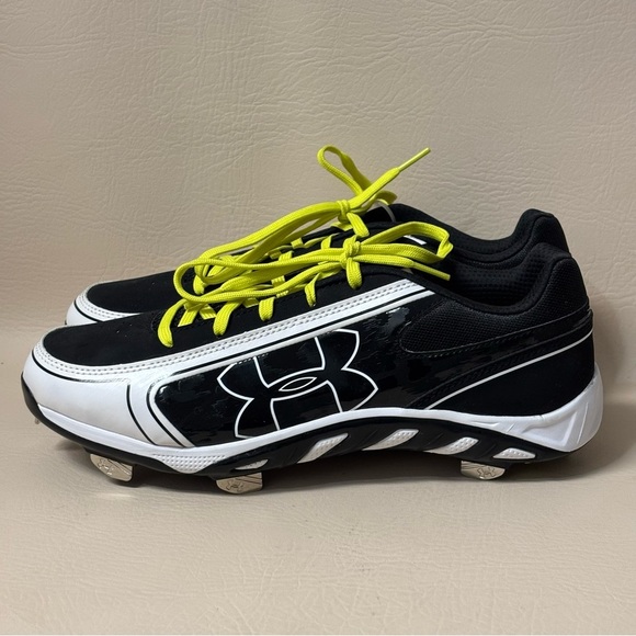 Under Armour Women's Spine Glyde TPU CC Softball Cleat Size 10.5 - Picture 3 of 9